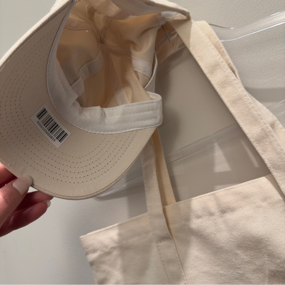 JSHealth 360 Cream Tote and Cap Set - Picture 2 of 7